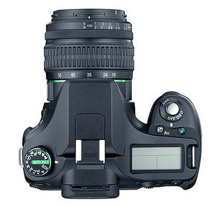 Illustration for article titled Supposed Pentax K200D Pictures Leaked All Over the Web